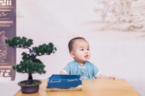 万宁宝宝总是抠鼻子 万宁宝宝总是抠鼻子